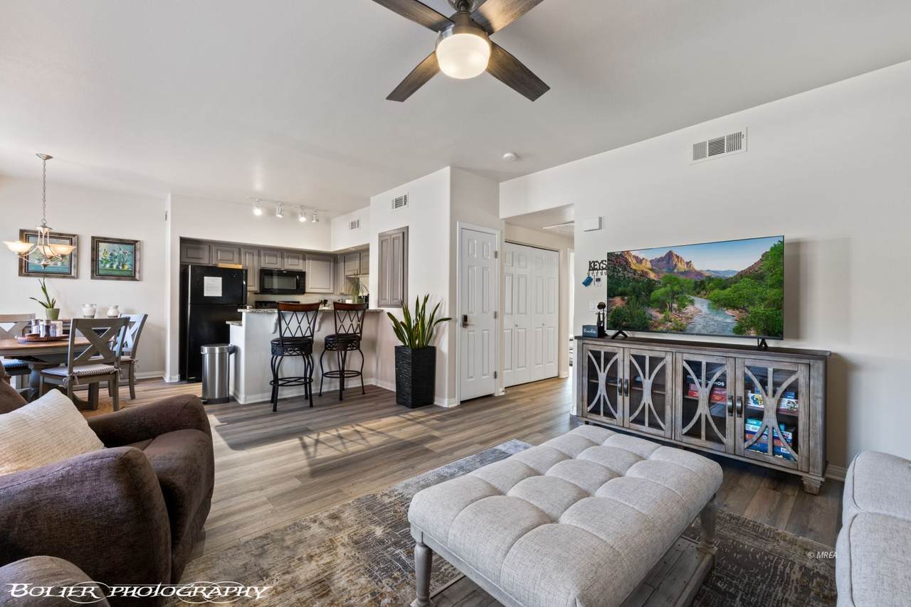 890 Kitty Hawk Dr - Photo 1