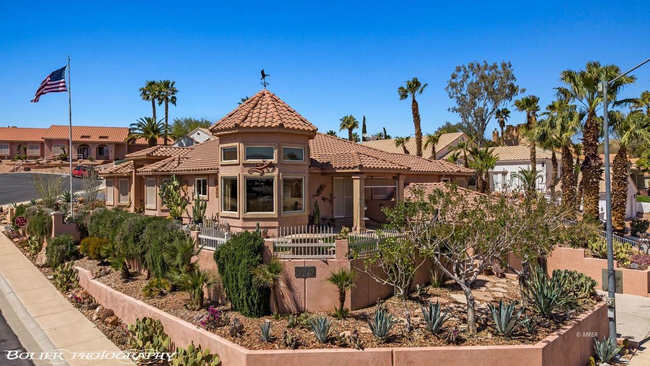 875 Chaparral Cir - Photo 1