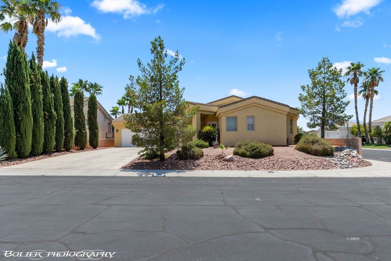 620 Ridgeview Dr - Photo 1