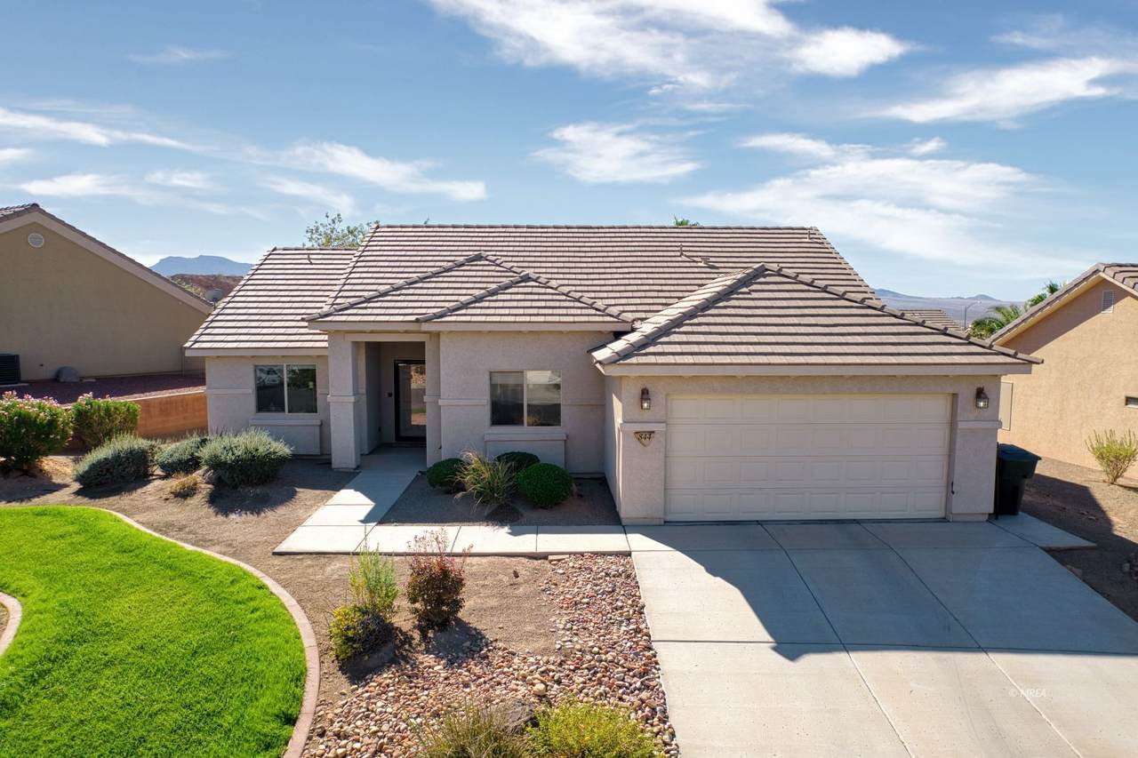 844 Sagedell Rd - Photo 1