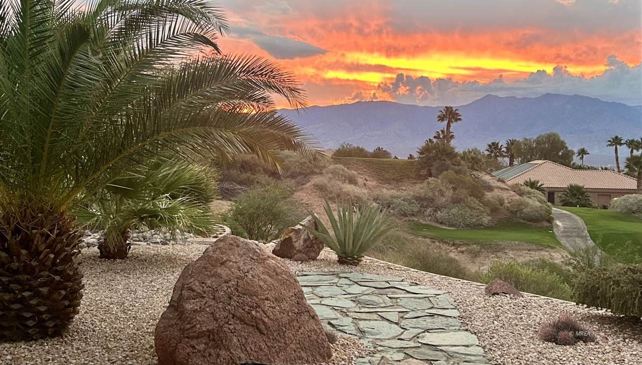 697 Cinco Ct - Photo 1