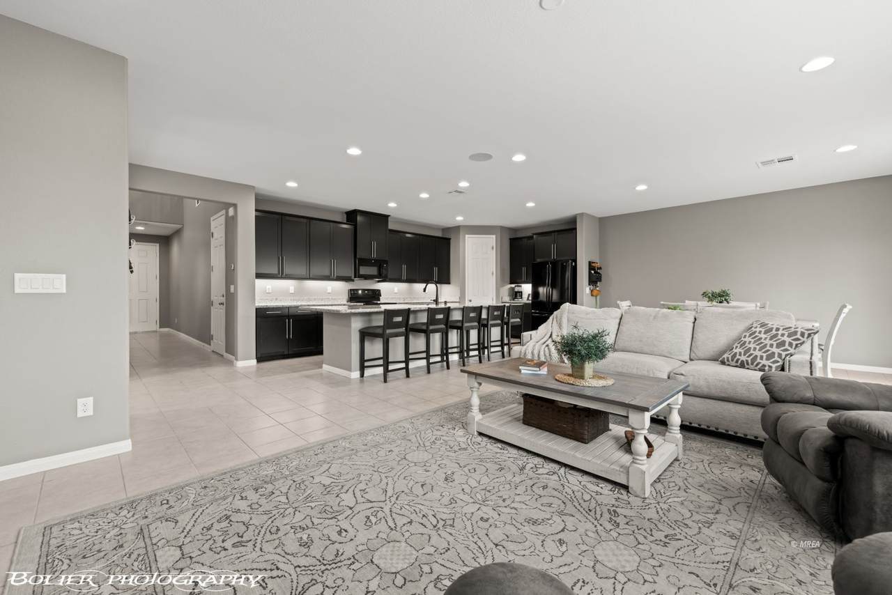 102 Parliament  Cyn - Photo 1