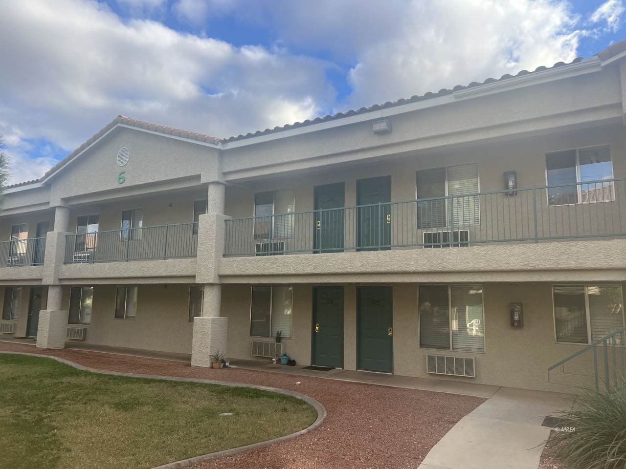 100 Pulsipher Ln - Photo 1