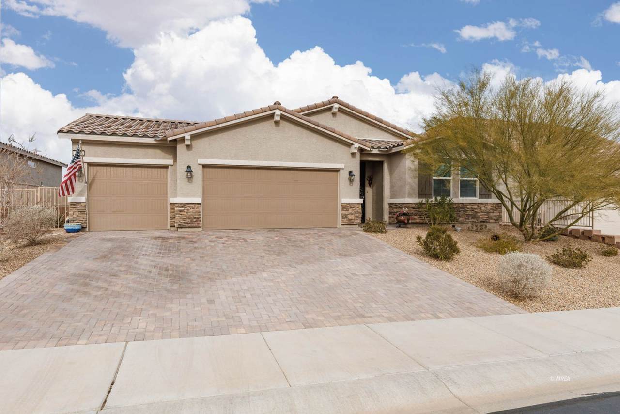 957 Atkins Ln - Photo 1