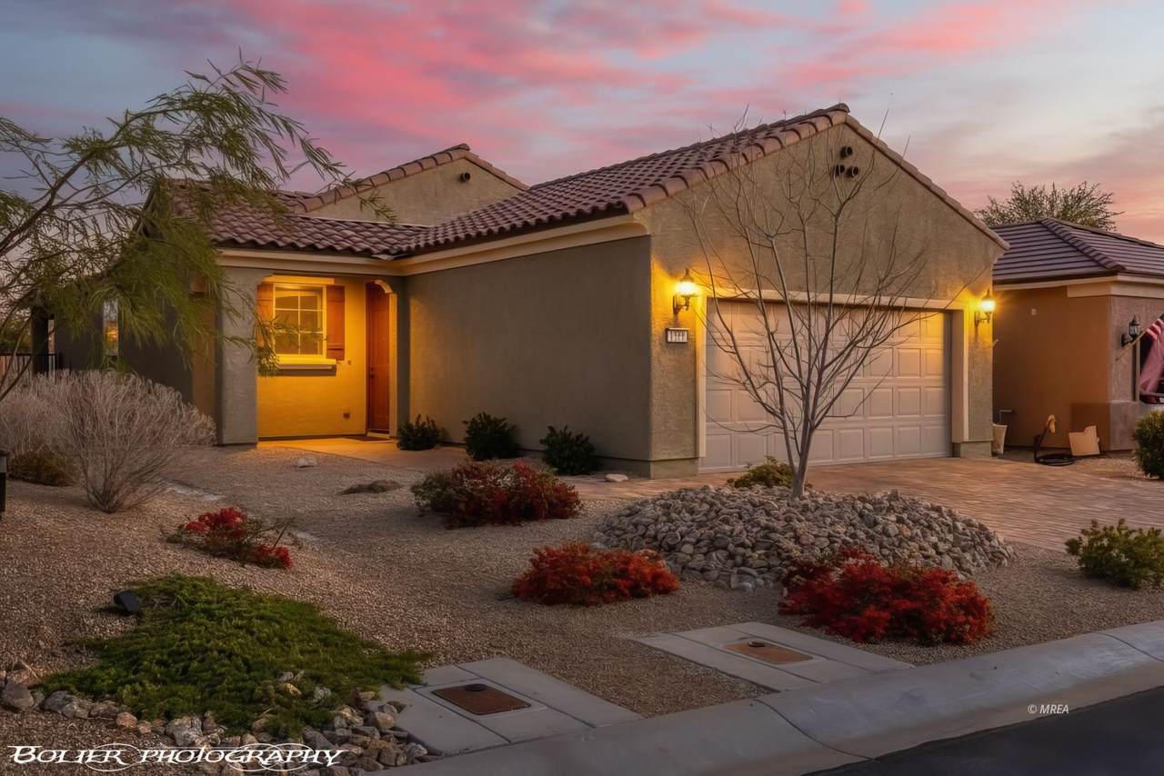 1150 Autumn Ln - Photo 1