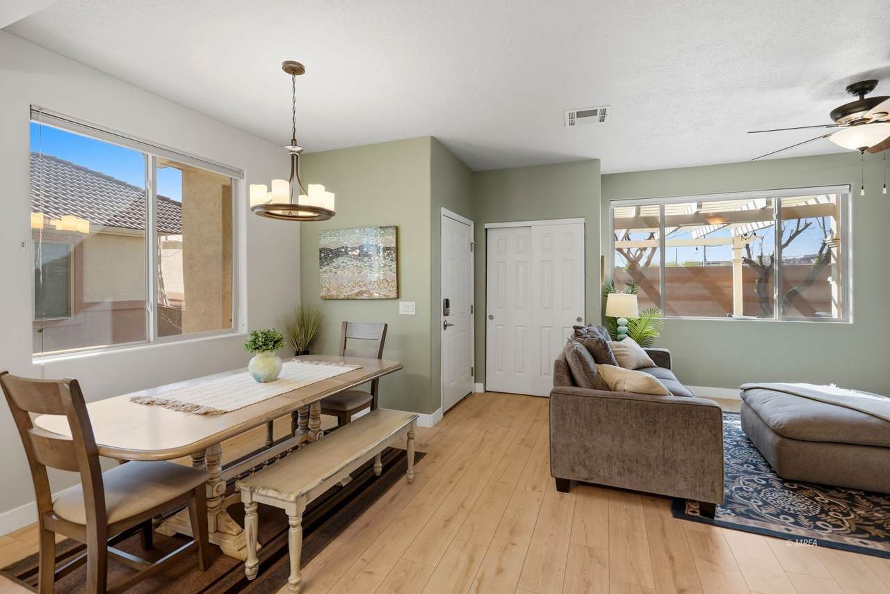 123 Desert Willow Ln - Photo 1