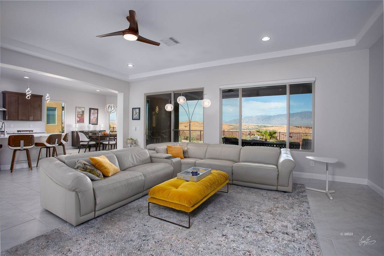 1130 Calico Ridge - Photo 1