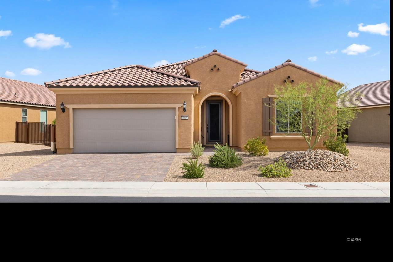 1018 Flagstone Bend - Photo 1