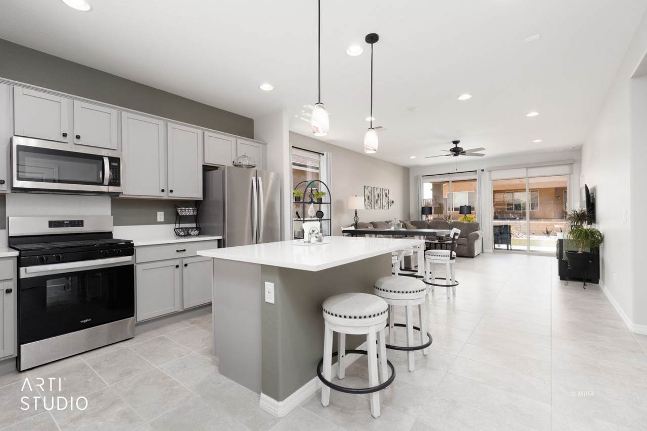 1404 Evening Breeze Ln - Photo 1