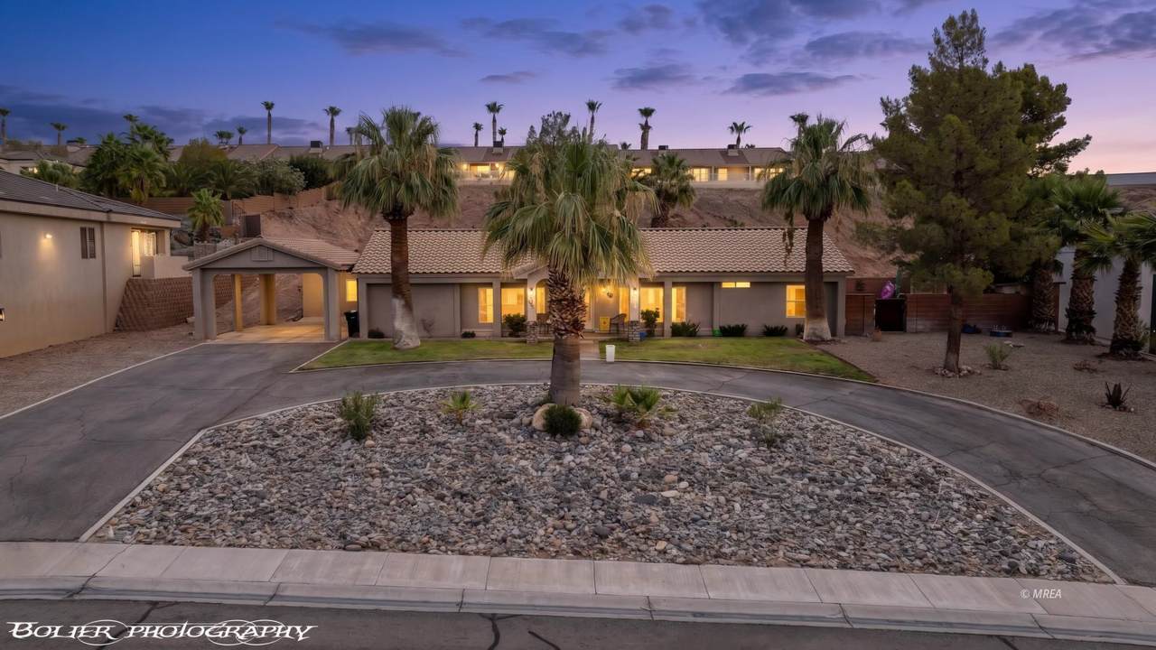 740 Chaparral Dr - Photo 1