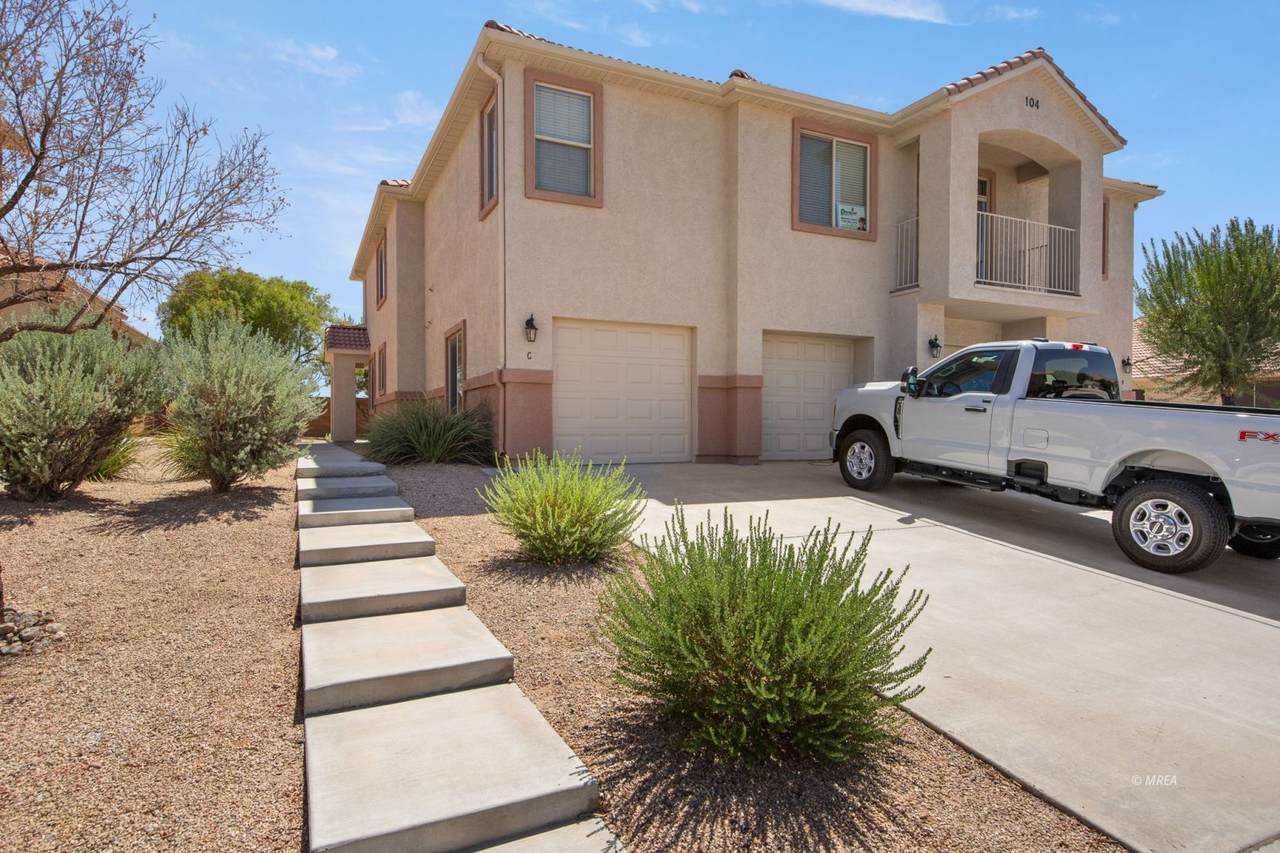 104 Shade Tree Ln - Photo 1