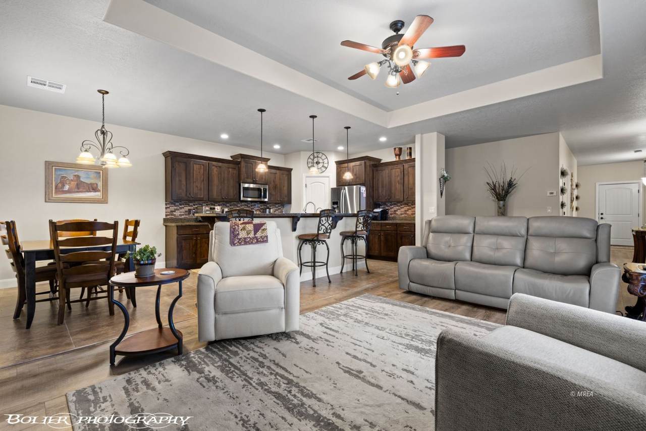 333 Montpere Cir - Photo 1