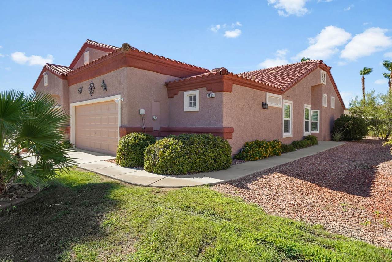 1189 Madrigal Dr - Photo 1