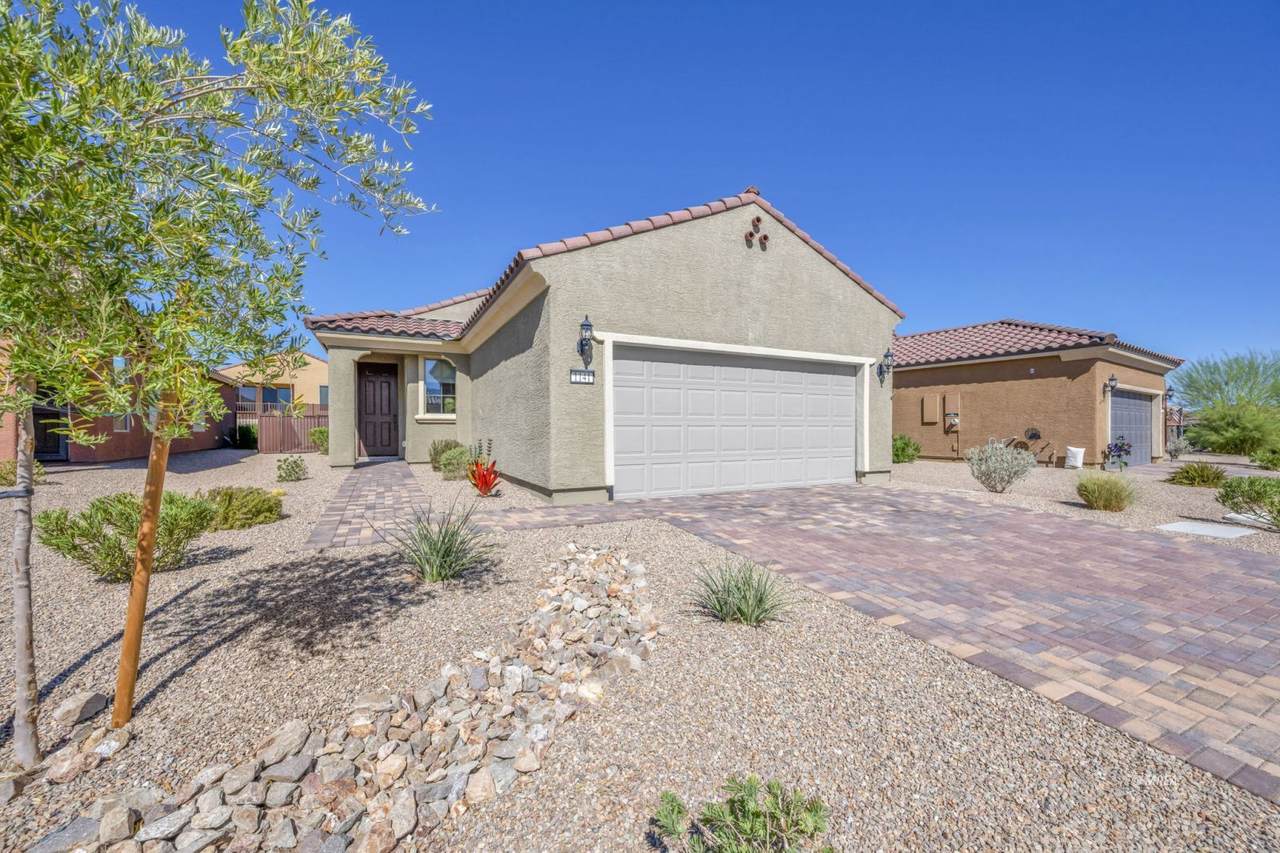 1141 Crestline Ln - Photo 1