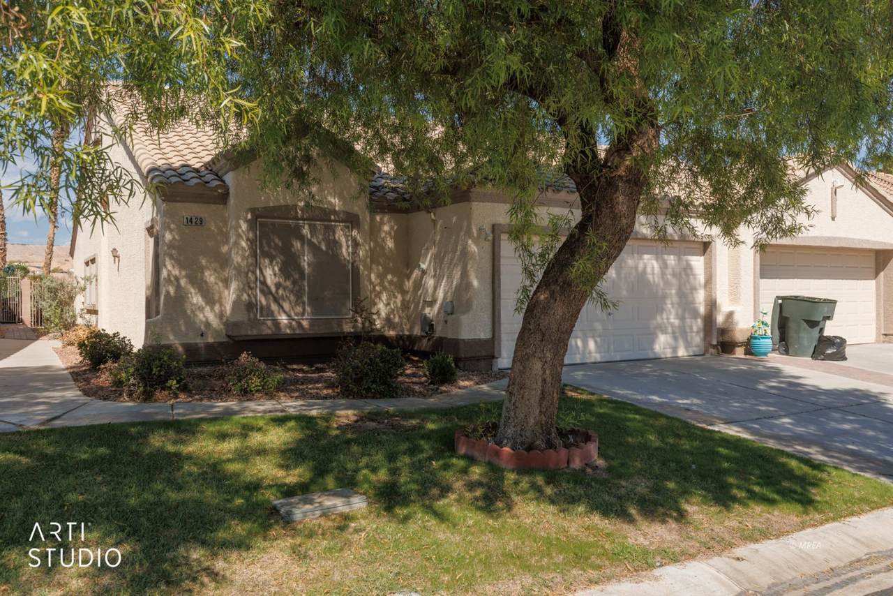 1429 Harbour Dr - Photo 1