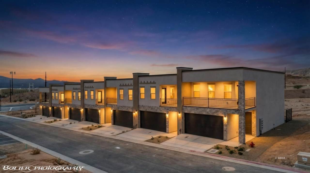 355 North White Rock Trl - Photo 1