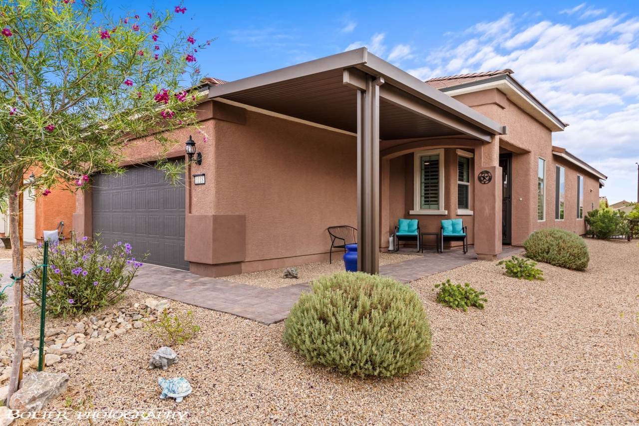 1118 Crestline - Photo 1