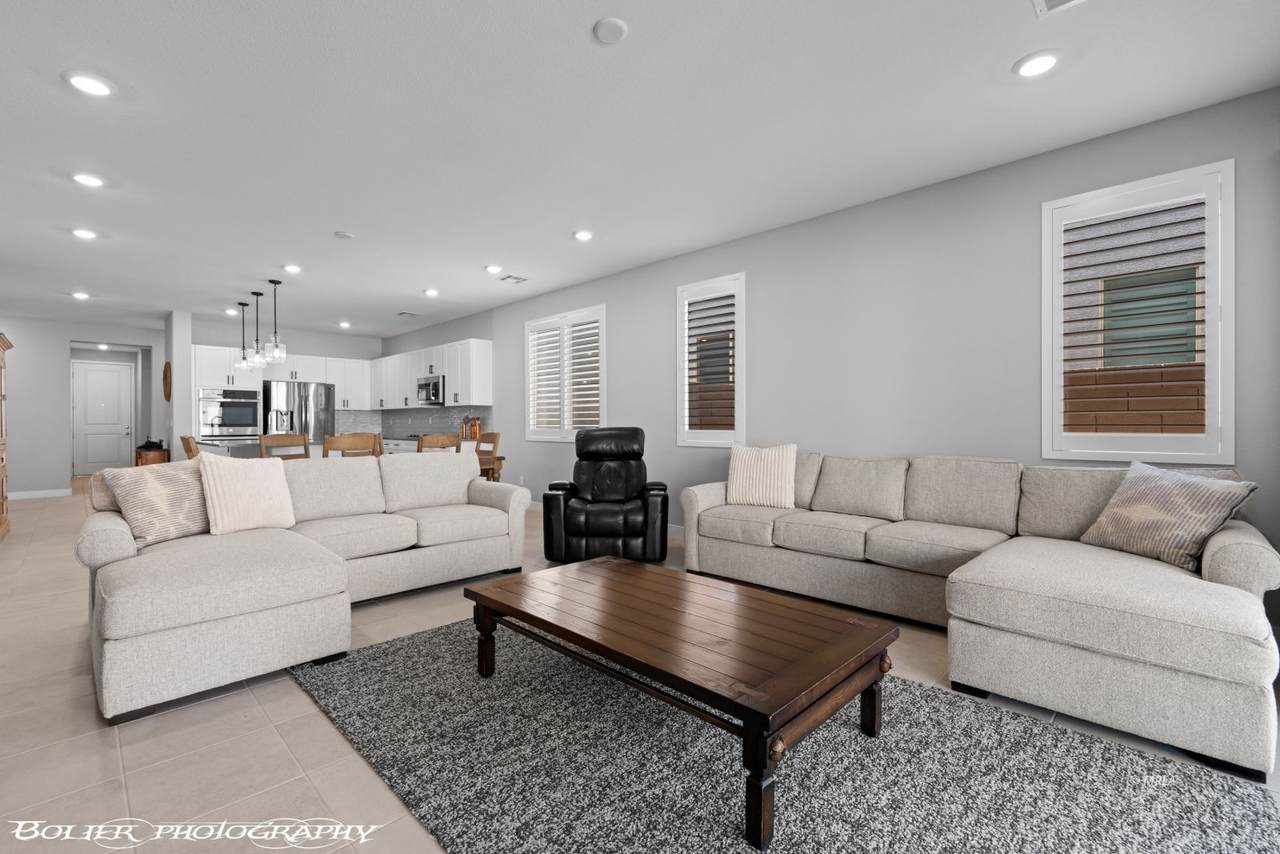 1375 Catalina Rdg - Photo 1