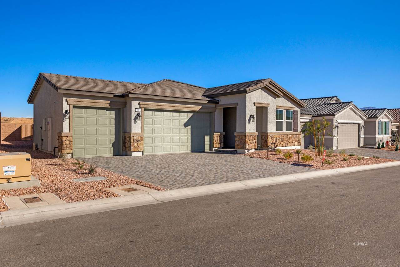 541 Jefferson Ln - Photo 1