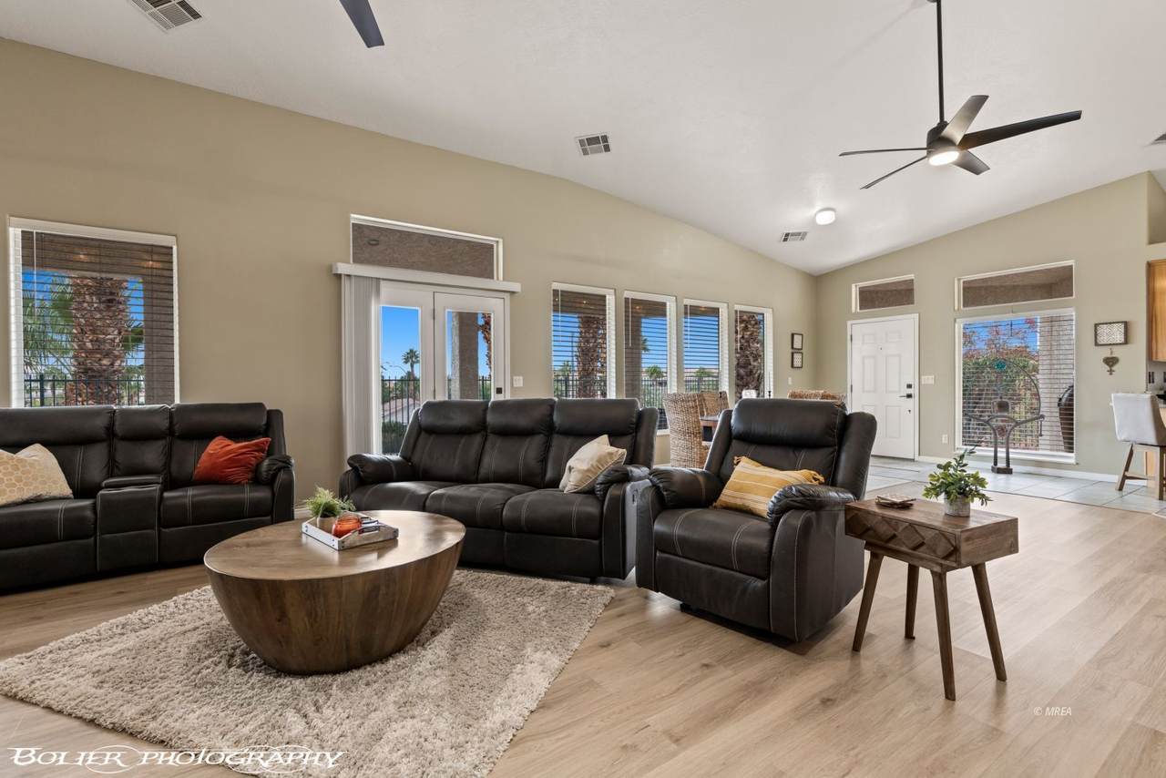 442 Crystal Canyon Dr - Photo 1