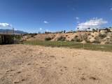 1052 Crest View Dr - Photo 5
