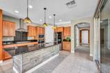 906 Majestic View - Photo 15