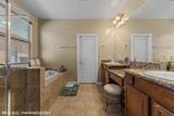 1421 Huntington Heights - Photo 36