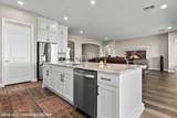 1470 Daisy Ln - Photo 17