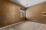 703 Hagens Alley - Photo 32