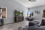 517 Mesquite - Photo 8
