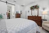 1067 Overlook Ln - Photo 32