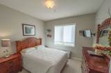 555 Highland Dr - Photo 6
