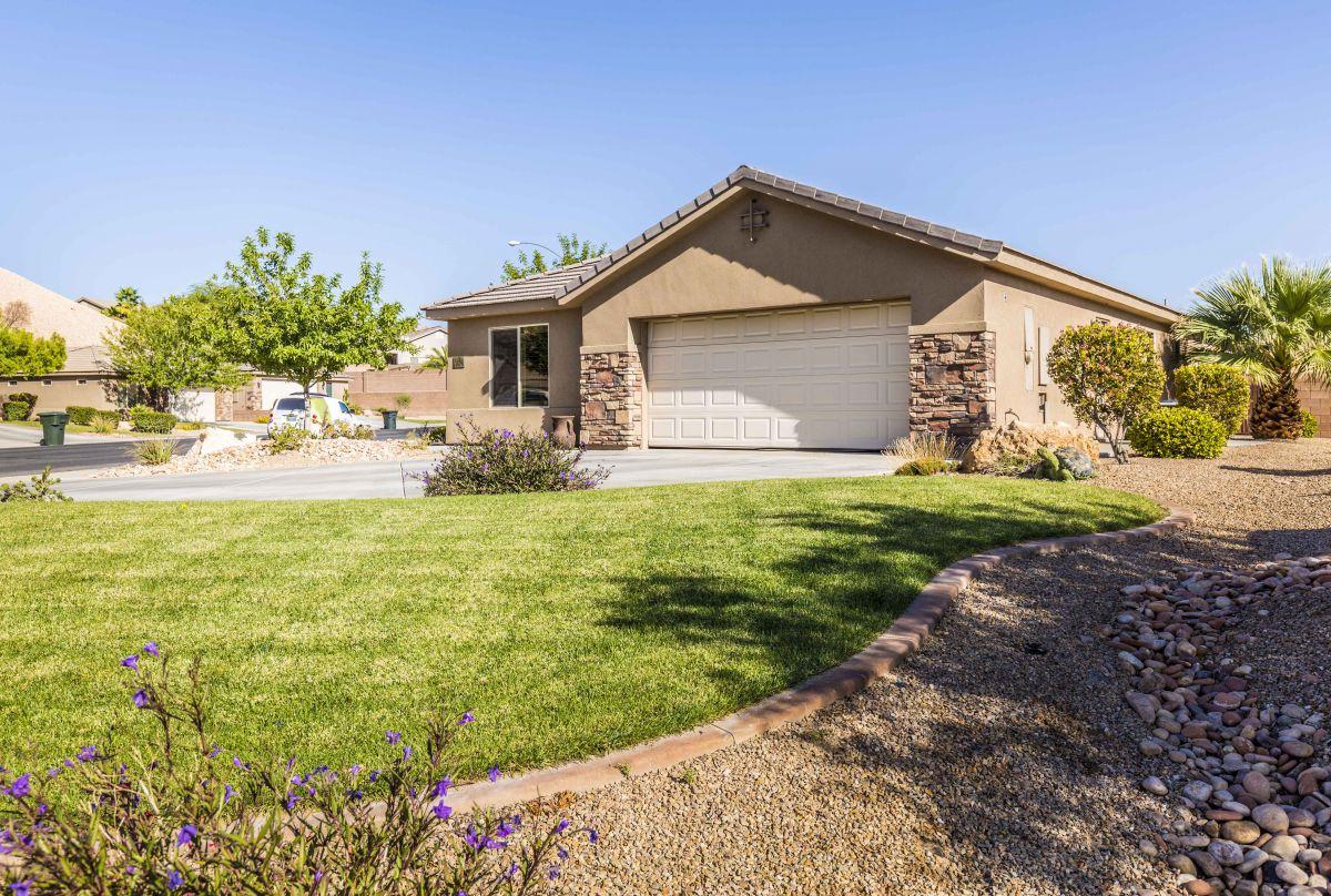 951 Goshawk Crossing - Photo 1