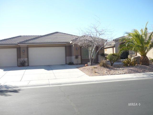 483 Woods Ct - Photo 1