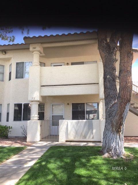 429 Mesa Blvd - Photo 1