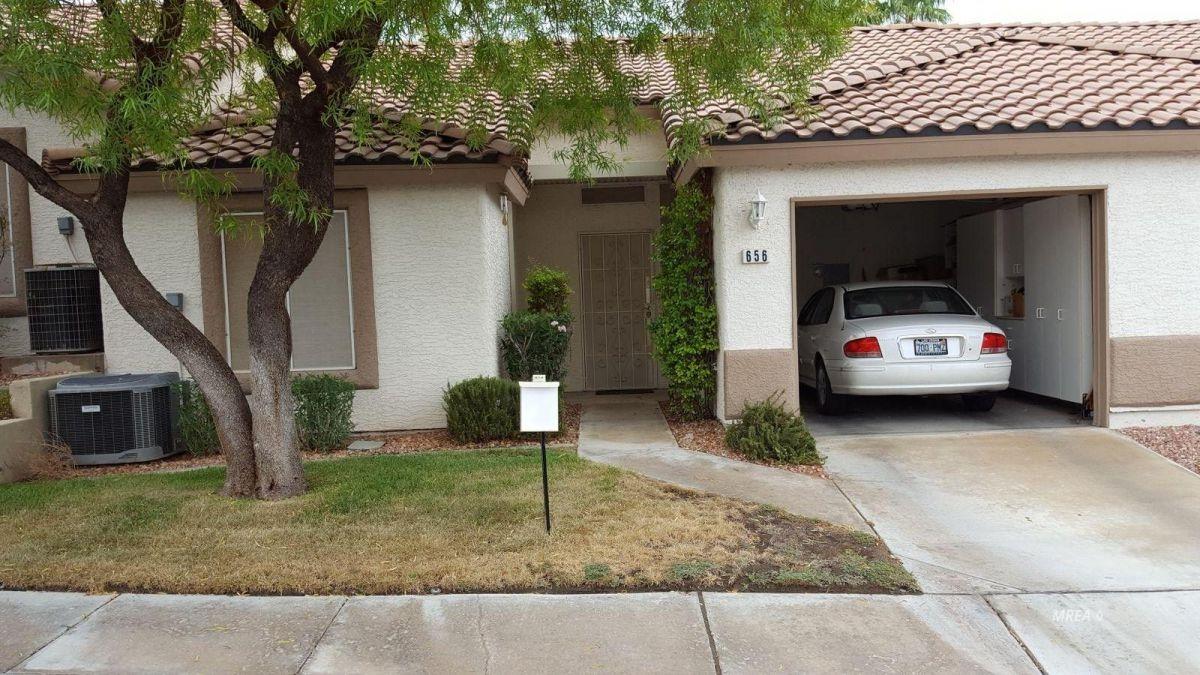 656 Mountain Ridge St - Photo 1