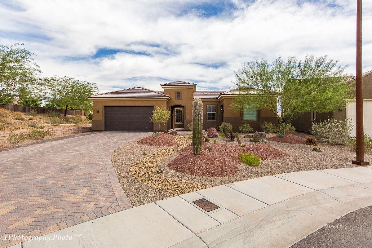 974 Bridle Path Ln - Photo 1