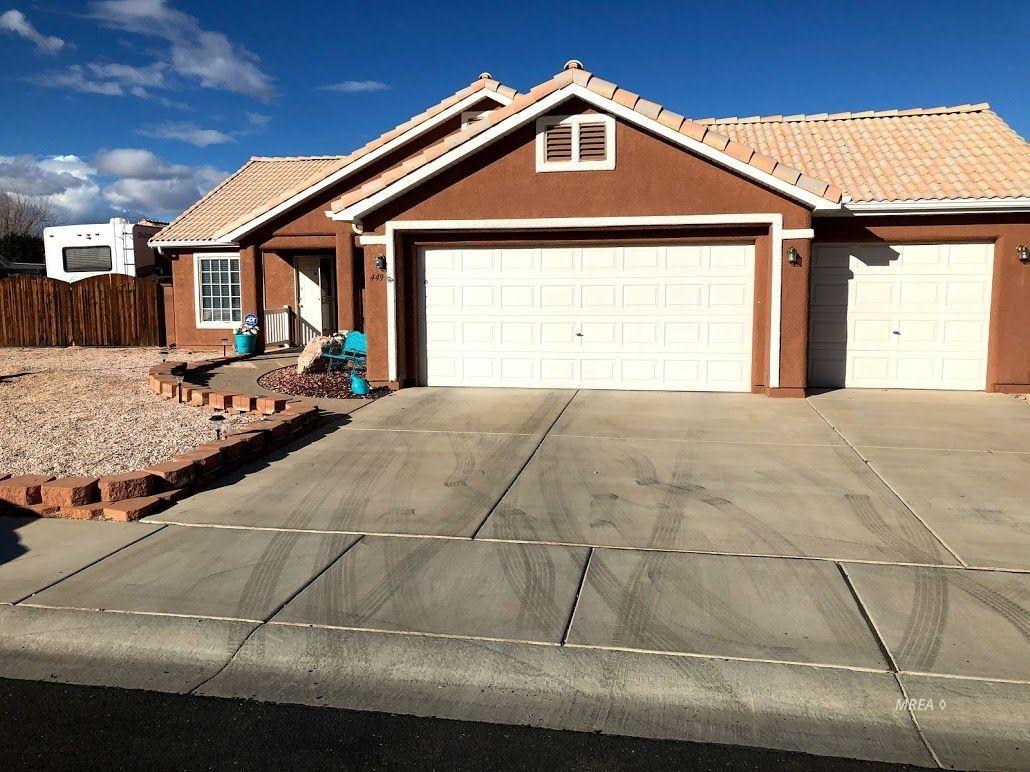 449 Primrose Ln - Photo 1