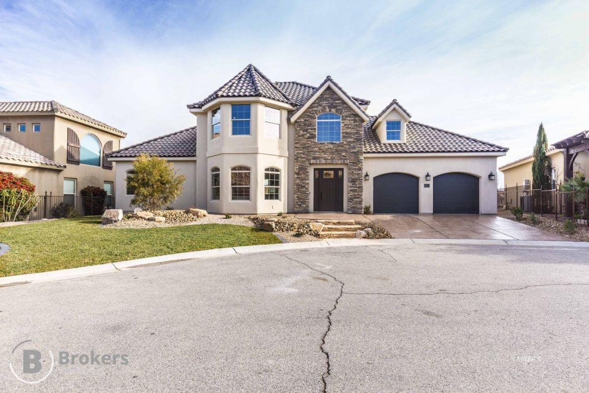 558 Salerno Cir. - Photo 1