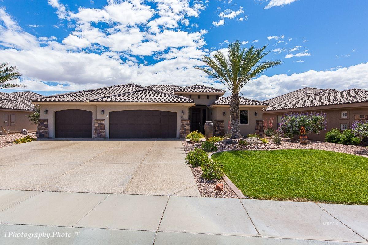 1071 Crest View Dr - Photo 1
