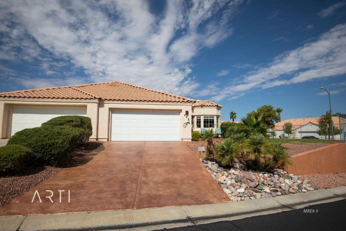 545 Canyon Way - Photo 1