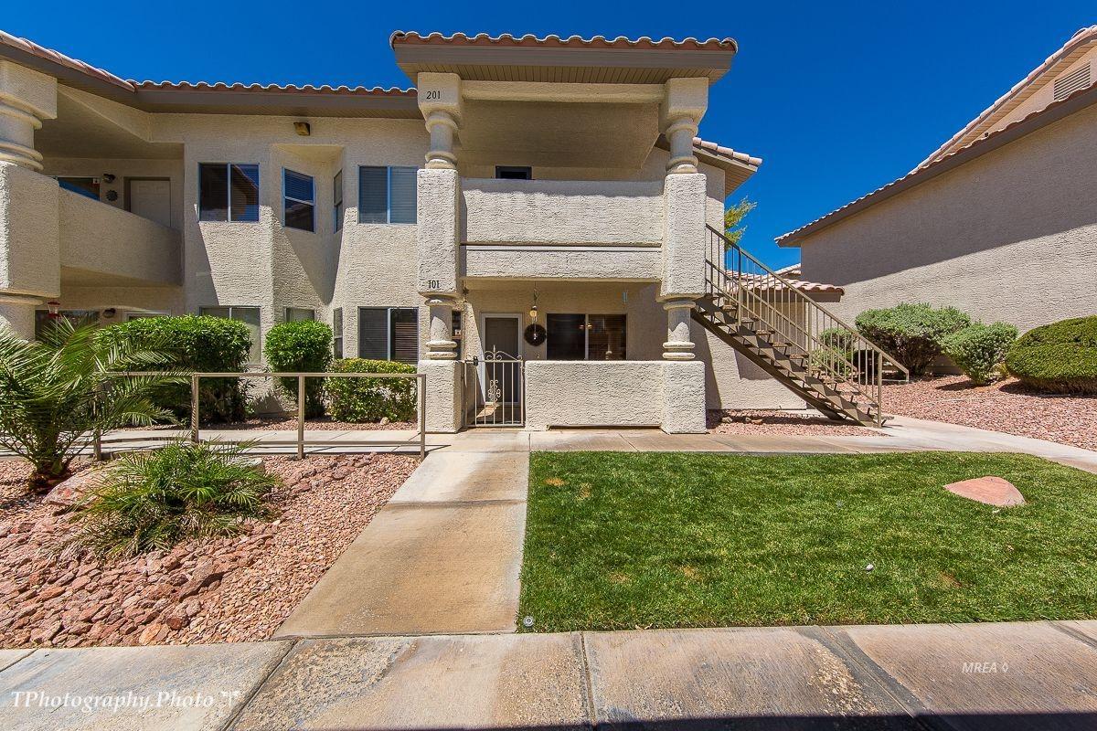 437 Mesa Blvd - Photo 1