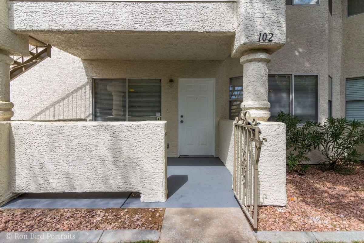 481 Mesa Blvd - Photo 1
