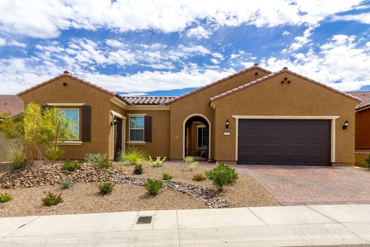 810 Bridle Path Ln - Photo 1