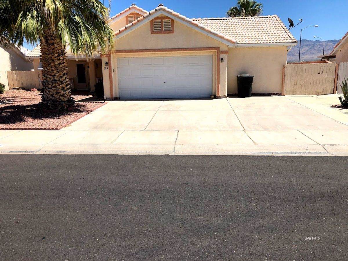 304 Laurel Way - Photo 1