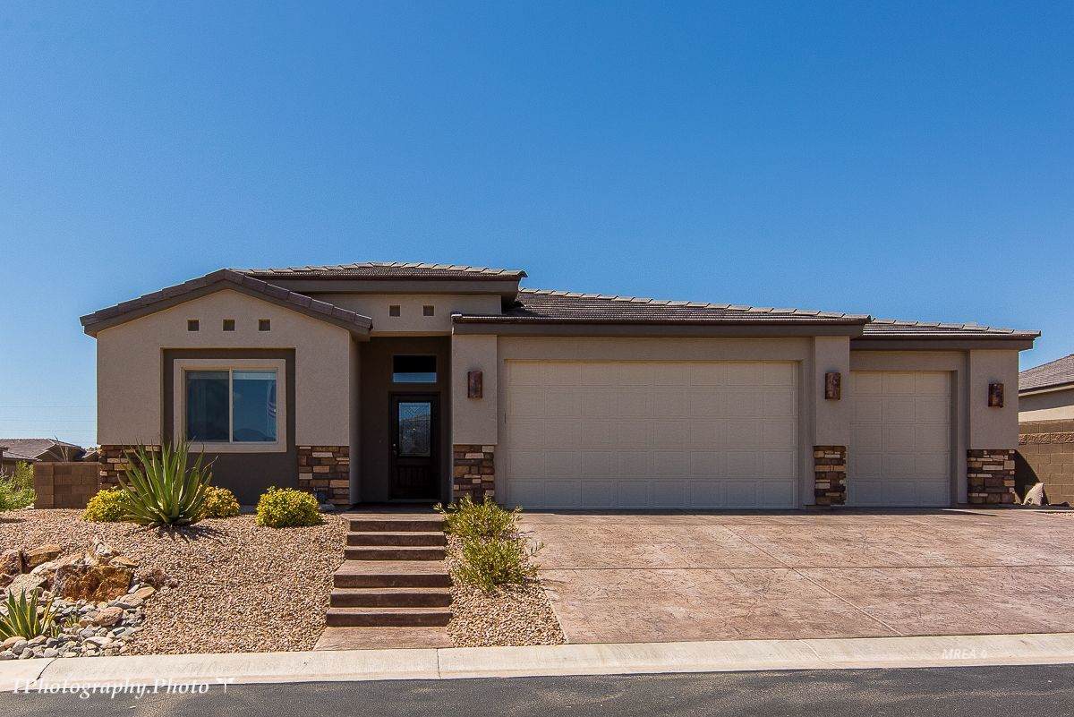 1343 Lexington Ln - Photo 1