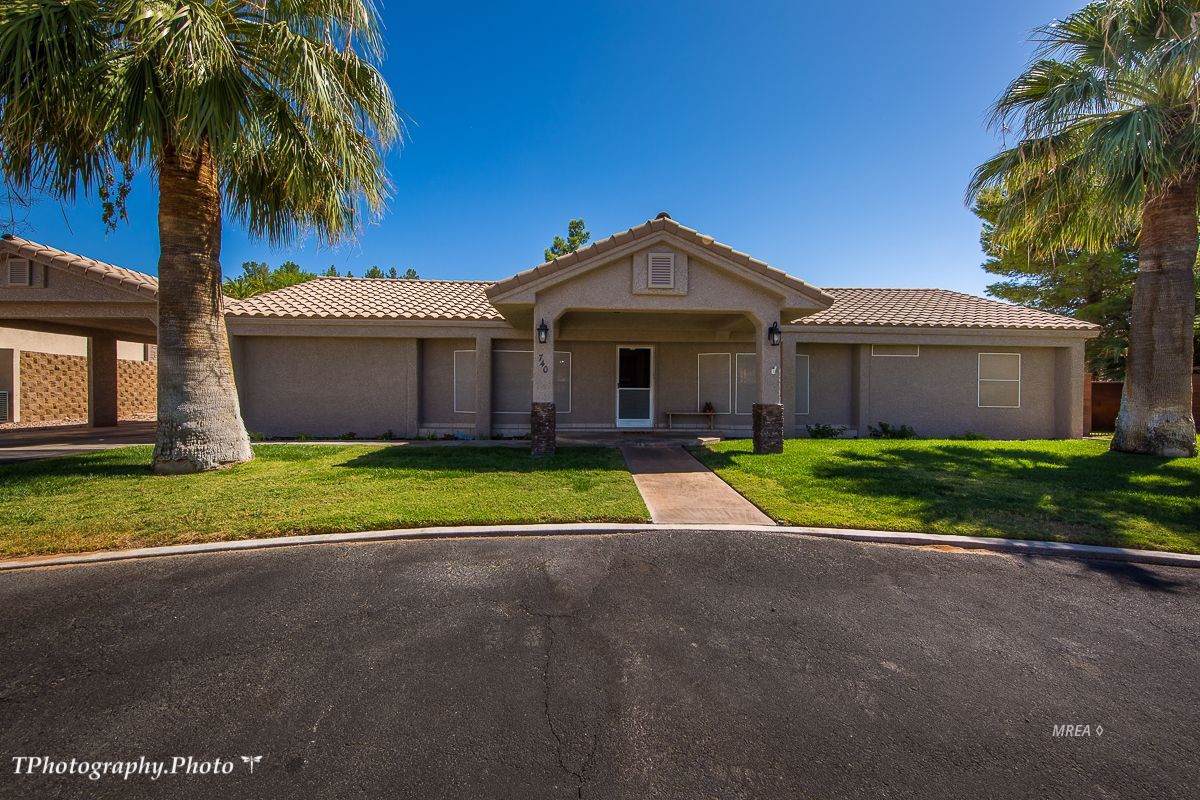 740 Chaparral Dr - Photo 1