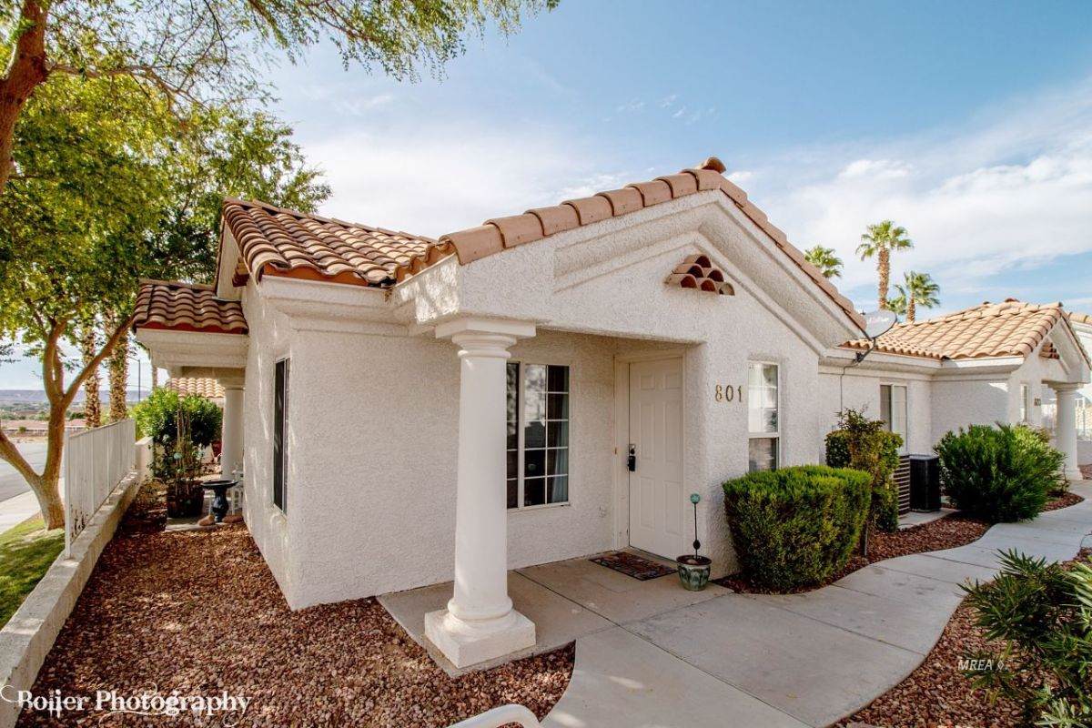 801 Mesa Blvd - Photo 1