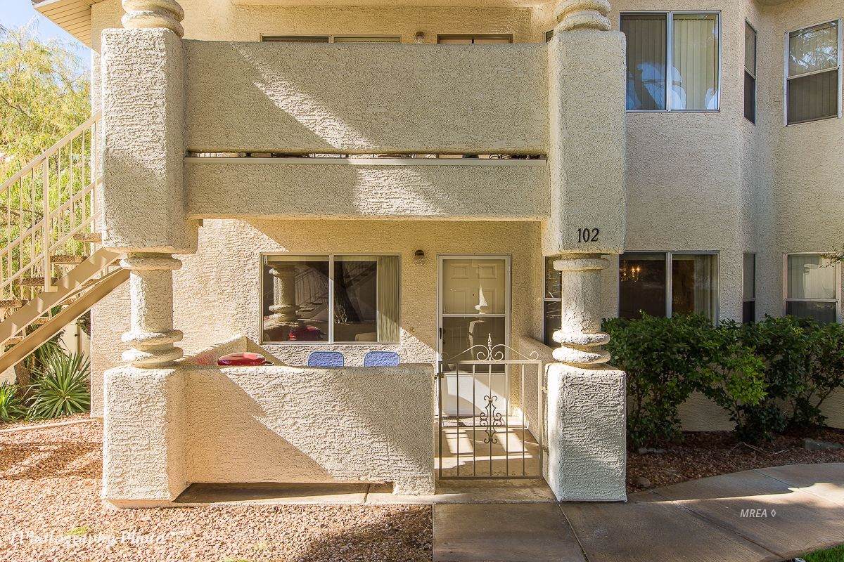 445 Mesa Blvd - Photo 1