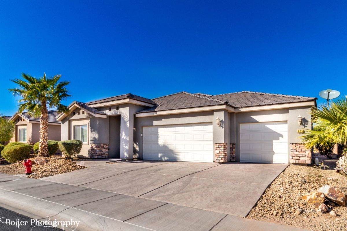 605 Coventry Ln - Photo 1